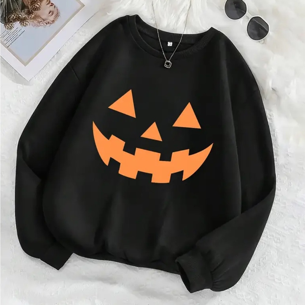 🎃 Spooky Black Pumpkin Face Black Comfy Sweatshirt
